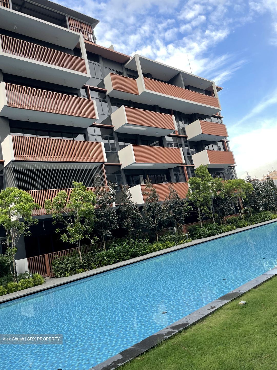 Royalgreen (D10), Condominium #358339771